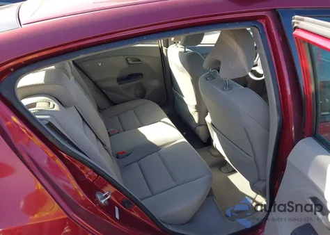 2010 Honda Insight Ex z USA, uszkodzony, nr VIN JHMZE2H77AS033698